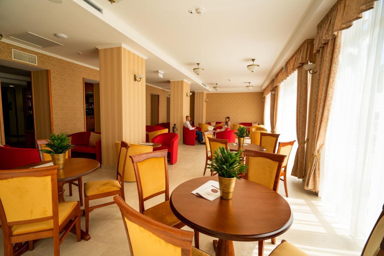 Elizabeth Hotel Gyula Exterior foto
