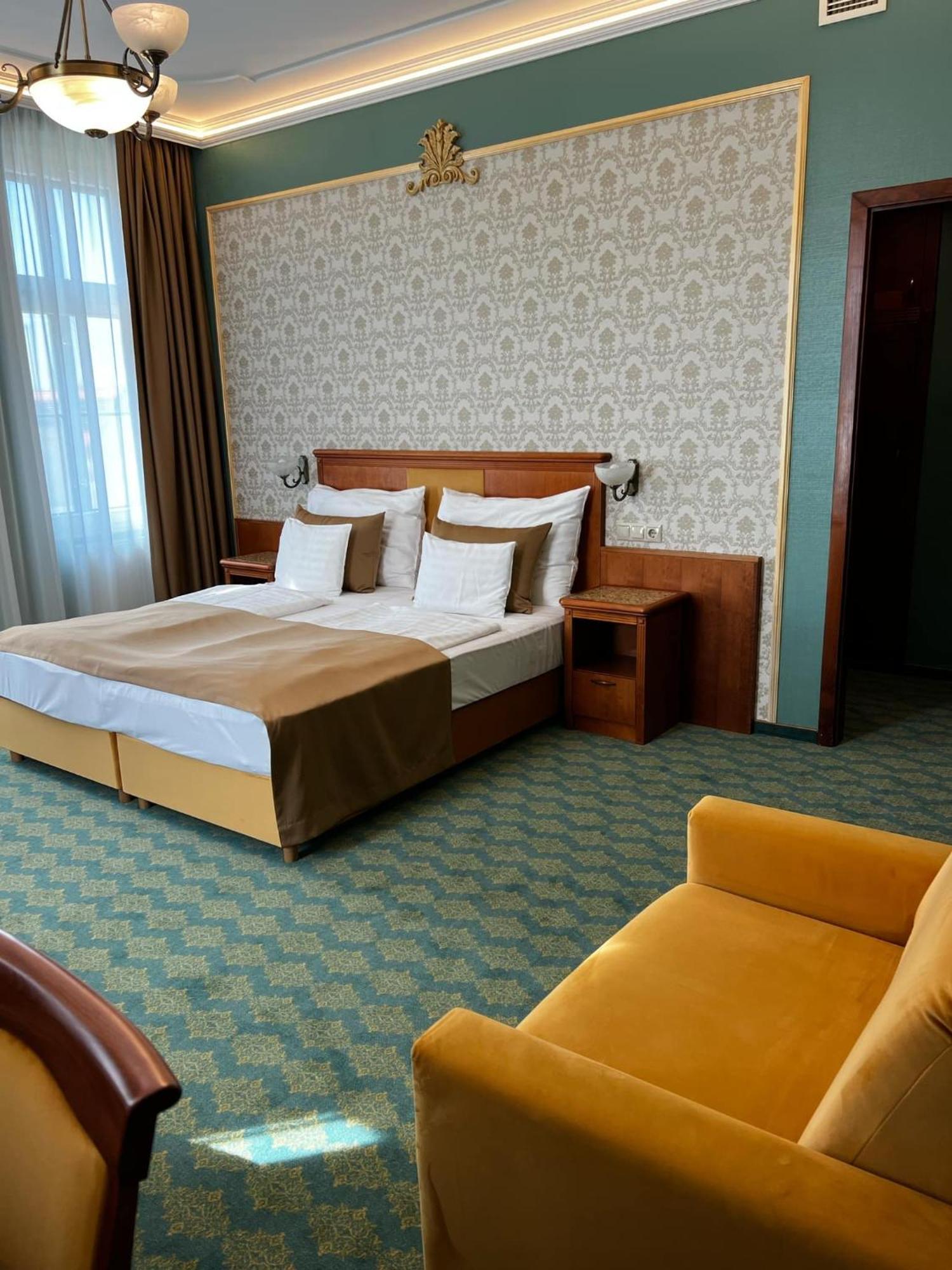 Elizabeth Hotel Gyula Exterior foto